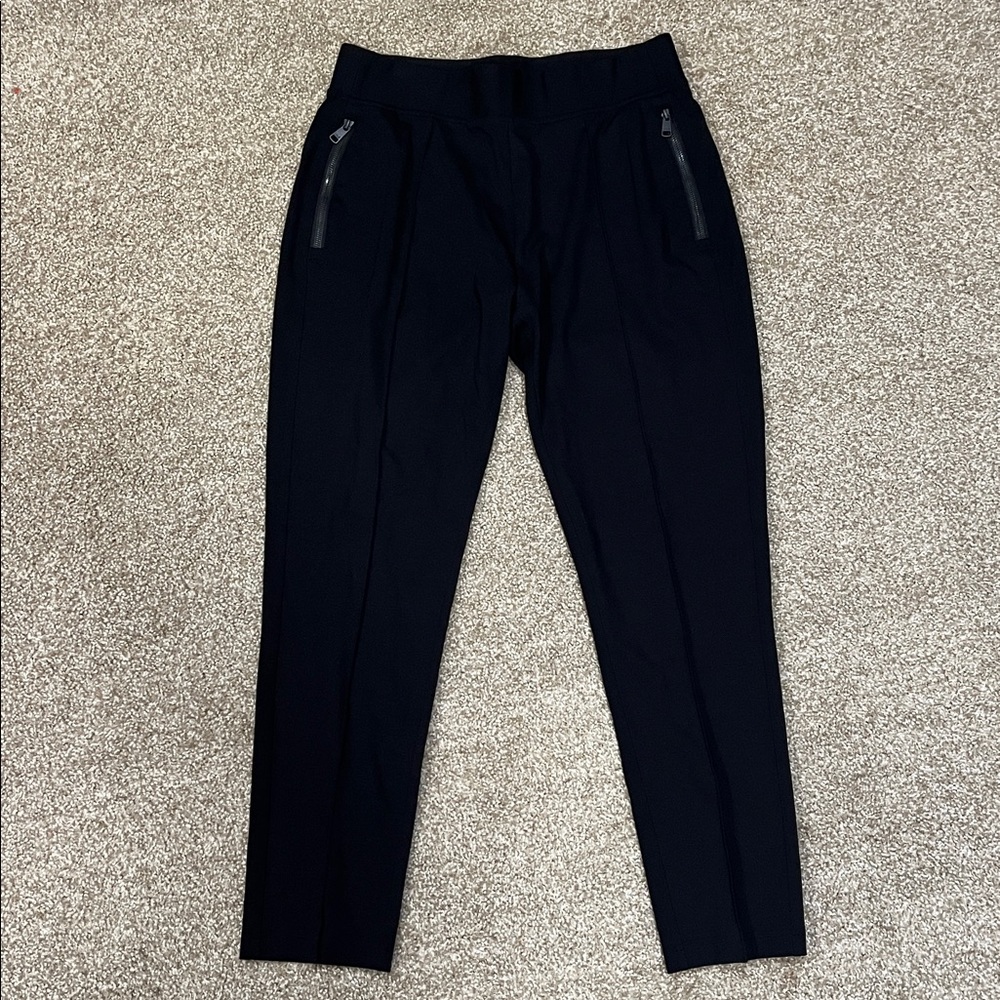 NWOT Lolë Stretchy Tech Pants Size